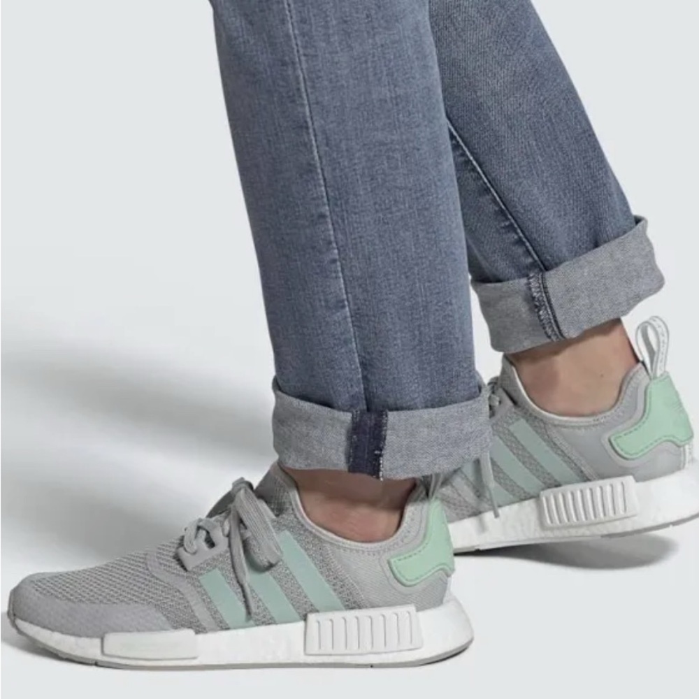 New adidas Gray NMD_R1 Sneakers Unisex 6 Mens 7.5 Womens